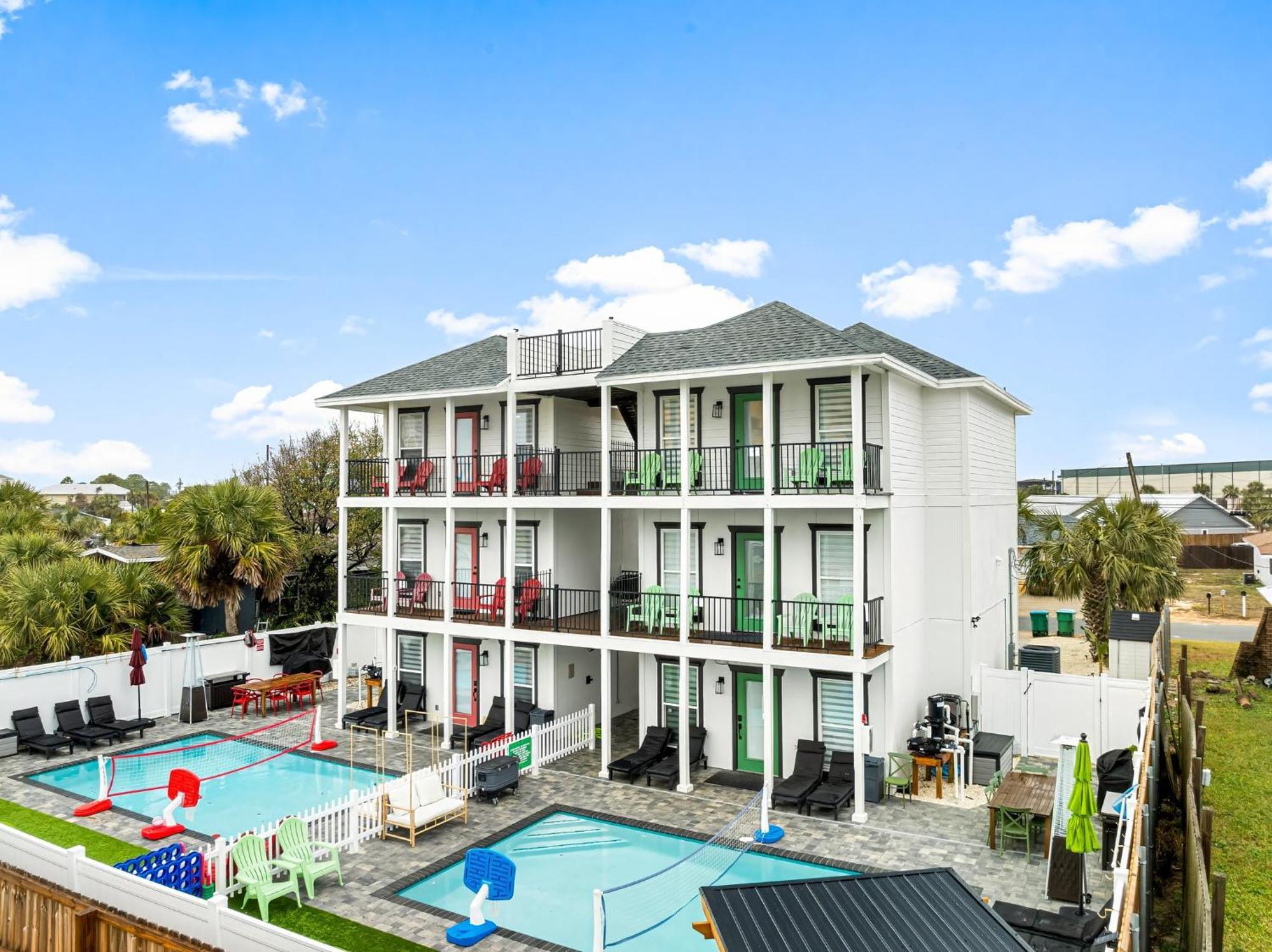 Lime And Dandy Pool Golf Grill Bar Games Near *